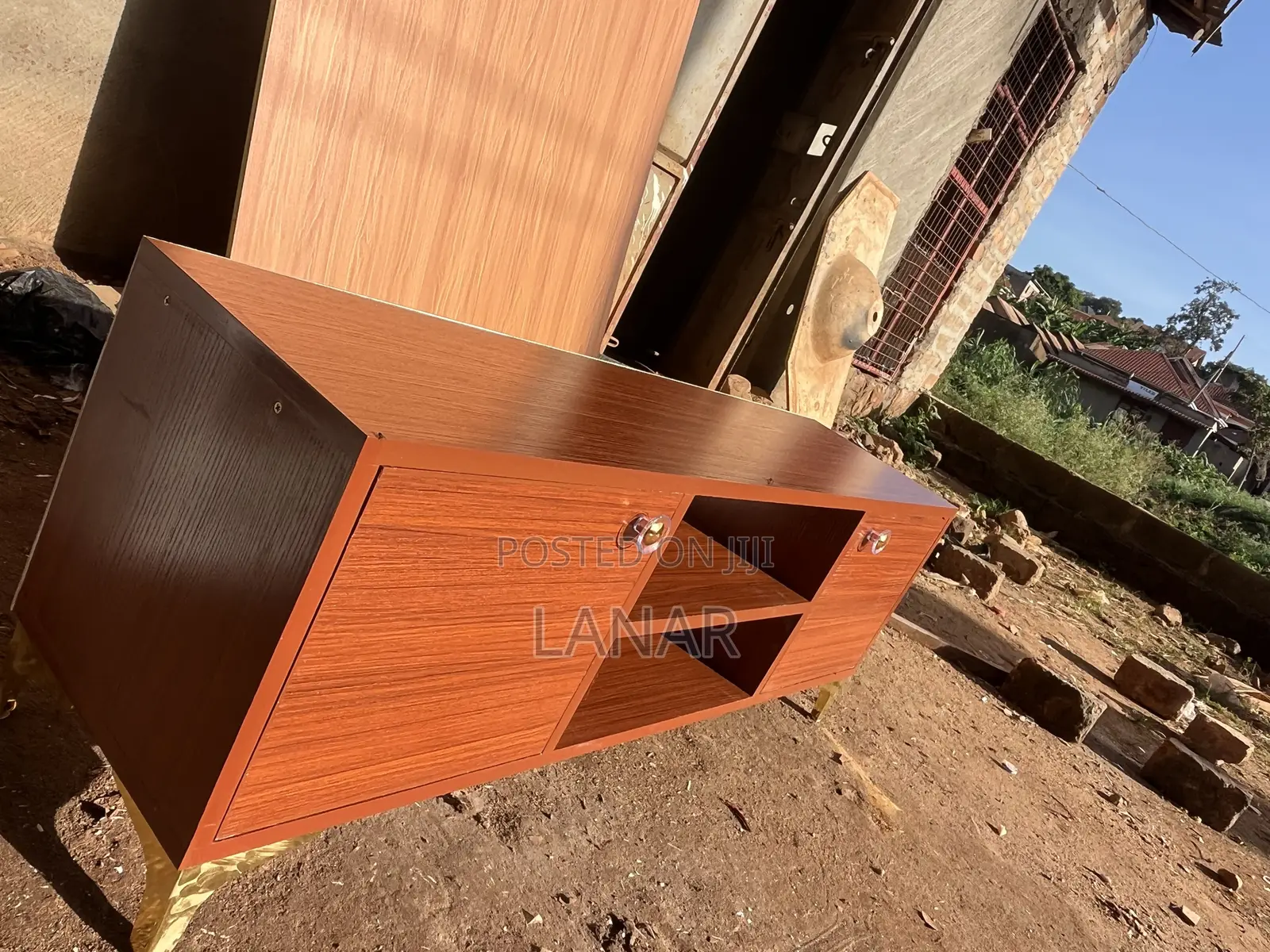 Tv Stand Chelly