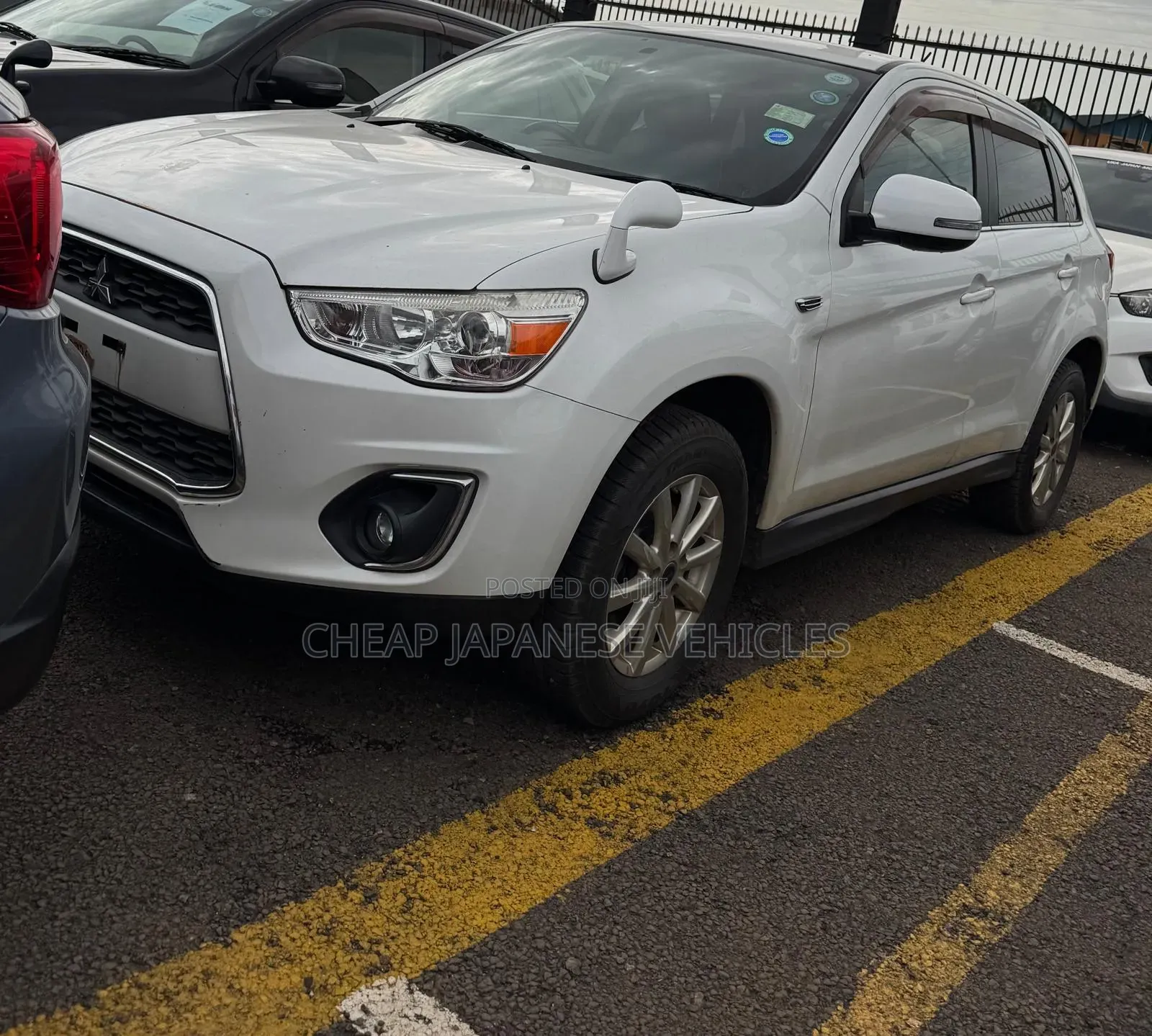 Mitsubishi RVR 2015 White