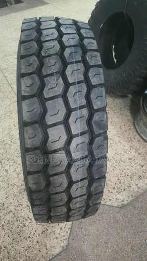 265/70r19.5 Mix Application Mud Grip Tyre for Fuso,Canter and Others
