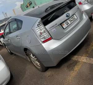 Toyota Prius 2012 Silver