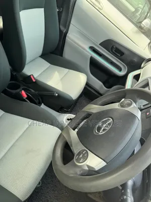 Toyota Aqua 2012 White
