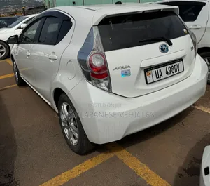 Toyota Aqua 2012 White