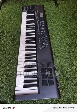 M Audio Axiom 61keys