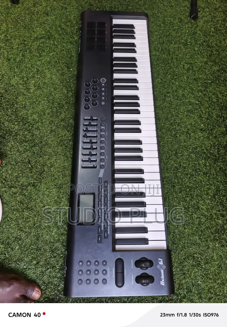 M Audio Axiom 61keys