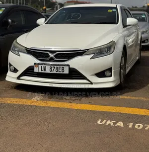 Toyota Mark X 2.5 AWD 2013 White
