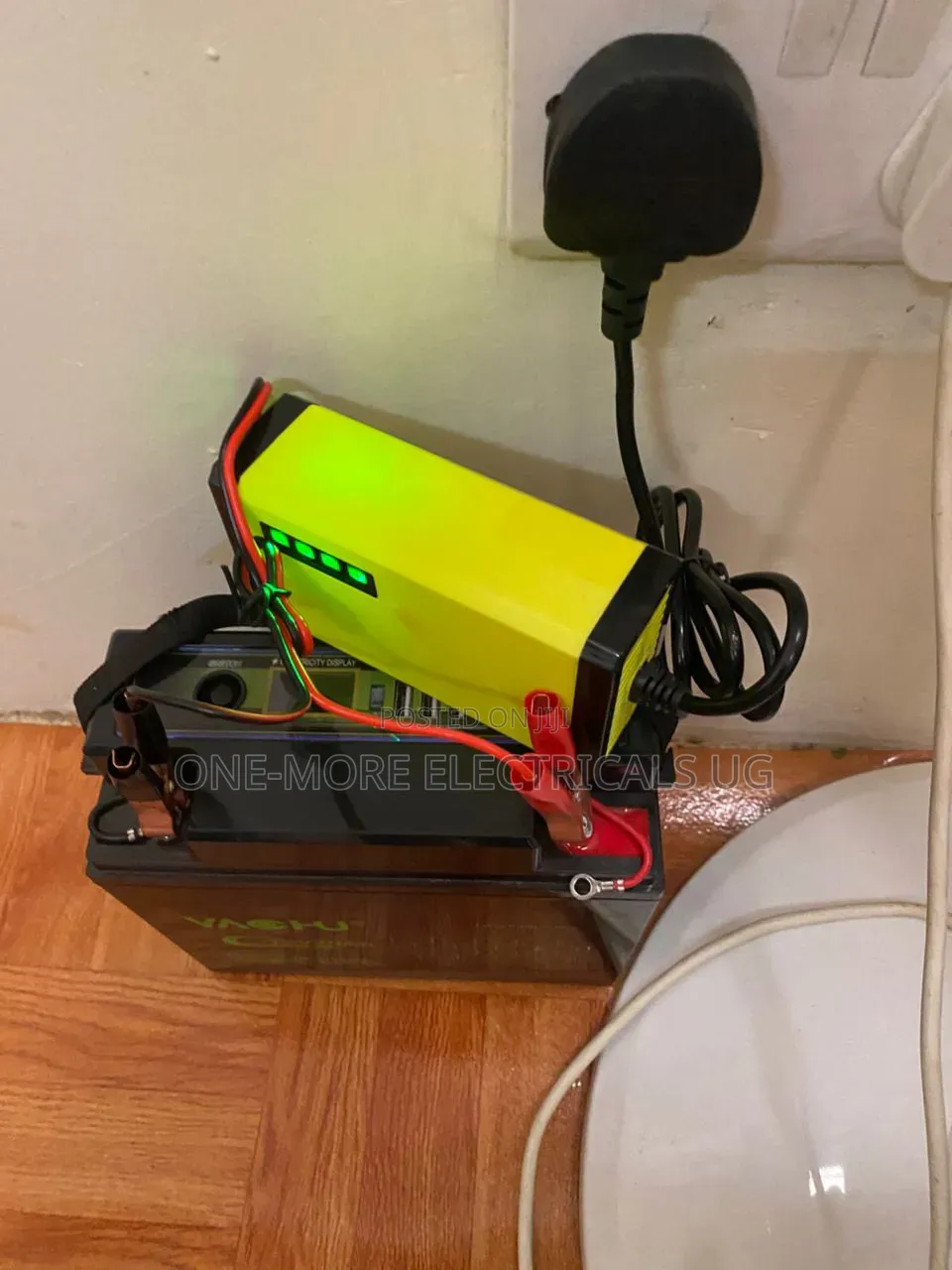 Portable Battery Charger 12volts