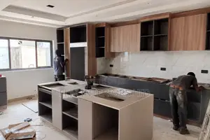 Modern Kitchen Construction Solutions