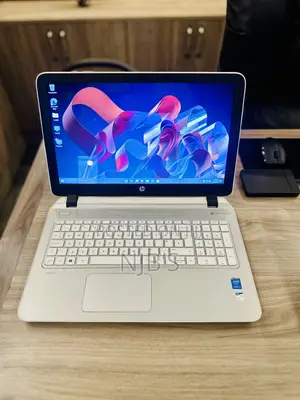 Laptop HP Pavilion 15 8GB Intel Core i5 HDD 1.5T
