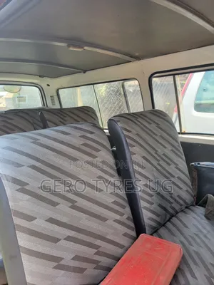 Toyota HiAce 1999 White