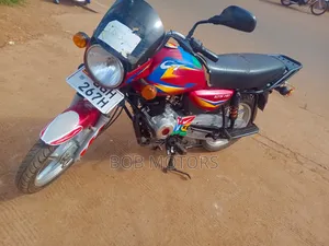 Bajaj CT 125X 2025 Red