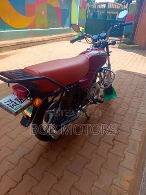 Bajaj Boxer 2025 Red