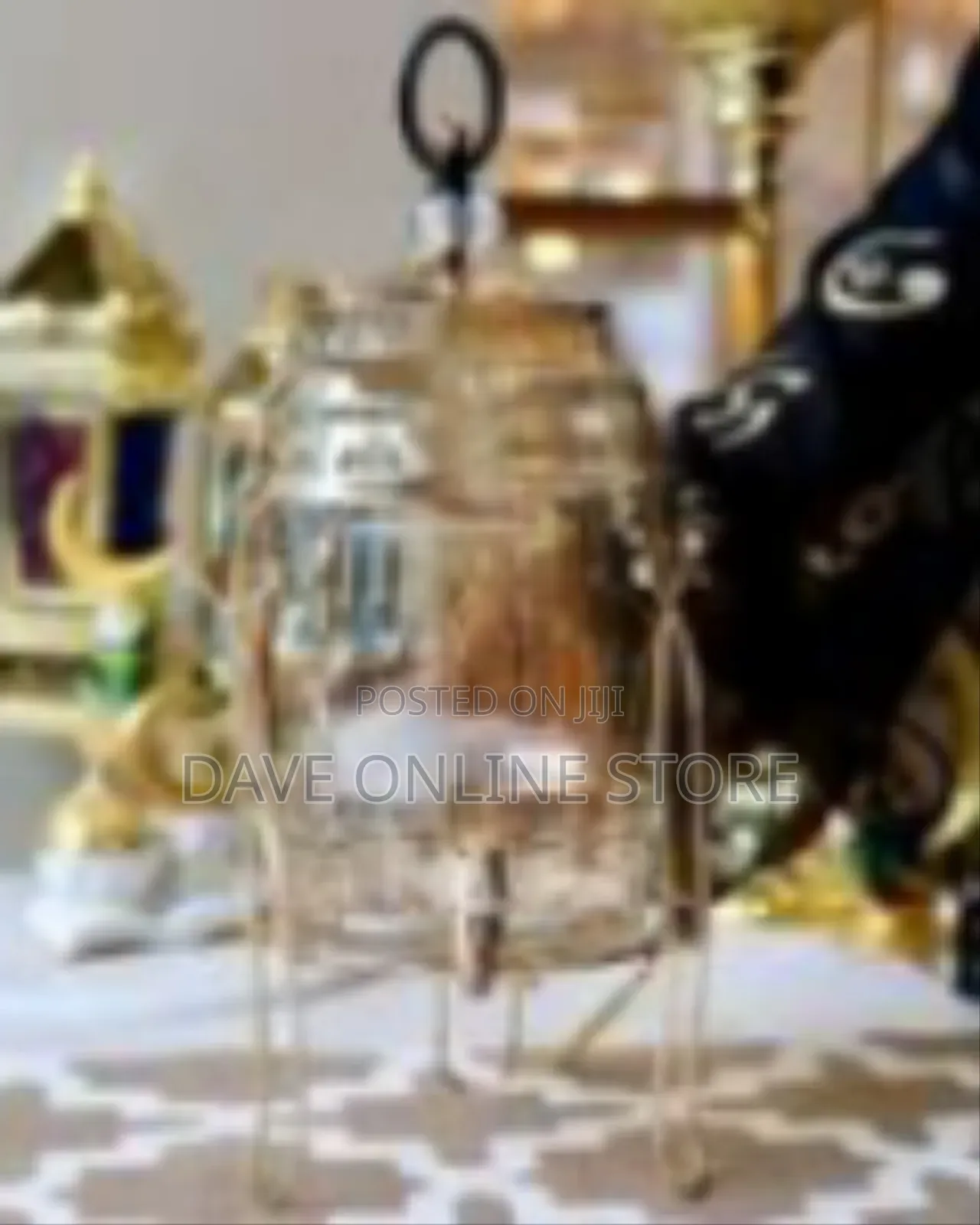Glass Beverage Dispenser With a Stand