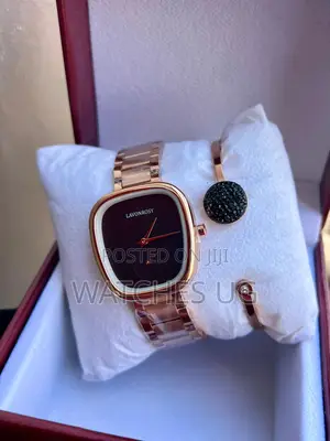 Lavonrosy Ladies Watch and Bracelet