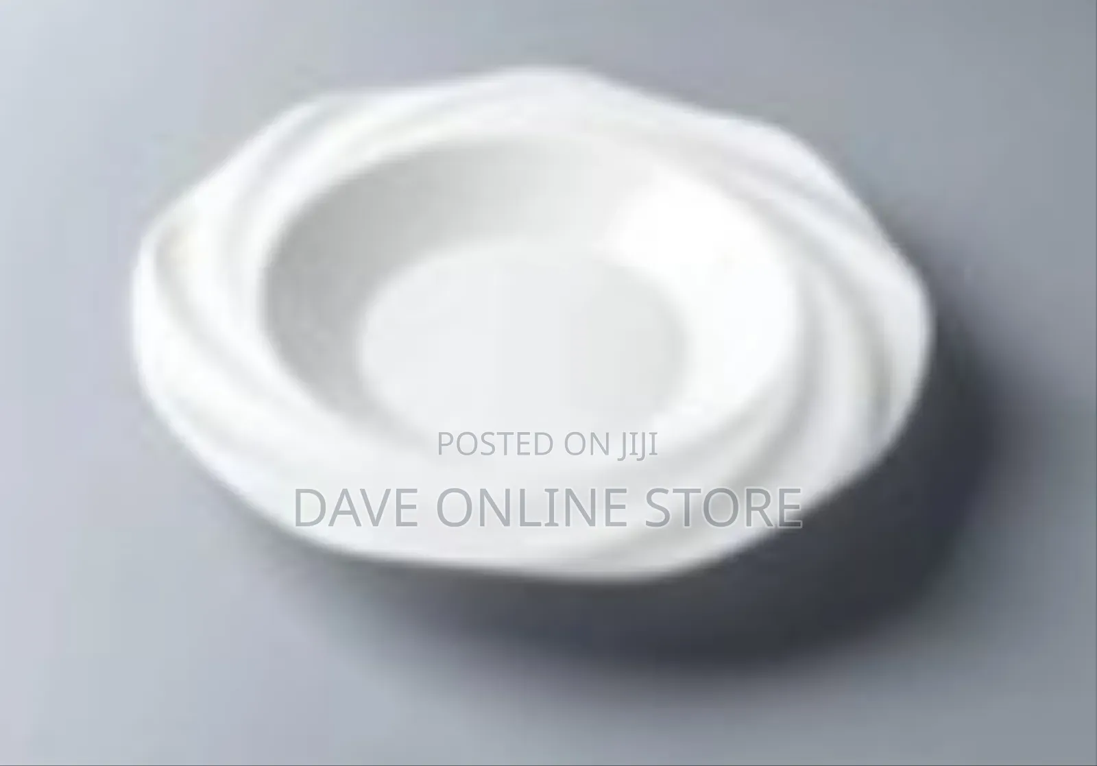6 Flower Shaped Melamine Plates
