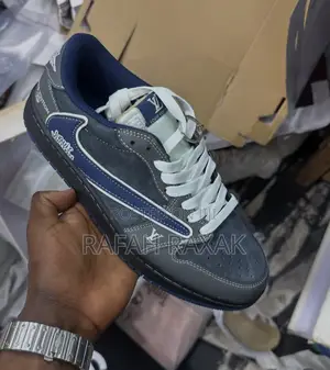 Unique “Louis Vuitton X Travis Scott X Nike Air Jordan1 Low Sneakers