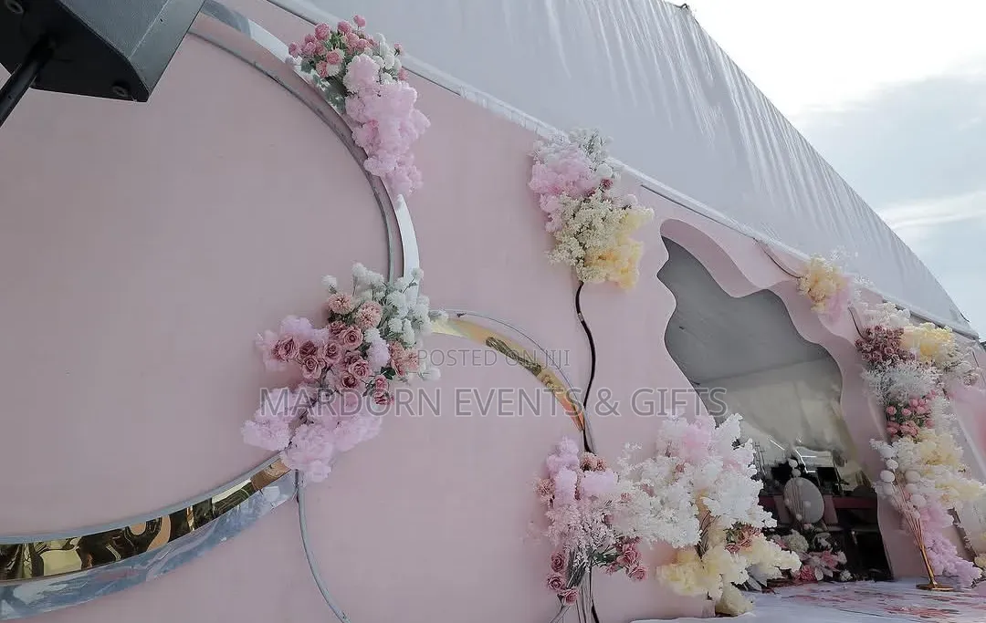 Mega Tent Introduction Decoration