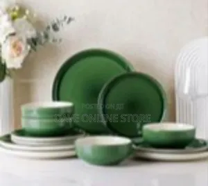 18-Piece Elegant Ceramic Dinnerware Set in Forest Green