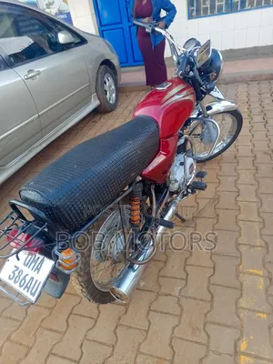 Bajaj Boxer 100 2023 Red