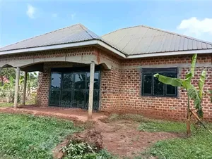 4bdrm House in Kitti, Central Division for sale