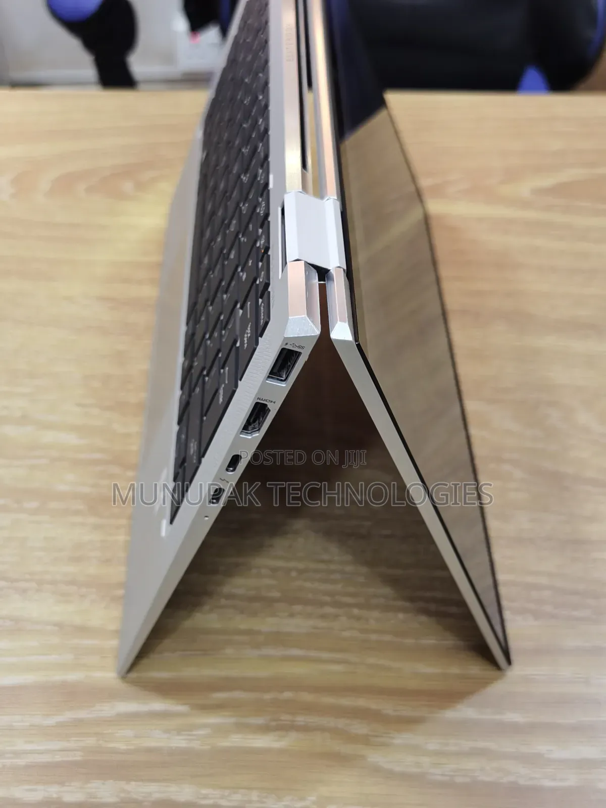Laptop HP EliteBook x360 1030 G7 16GB Intel Core i5 SSD 256GB