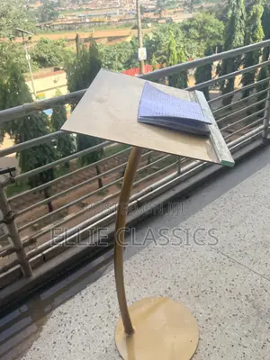 Single Stand
