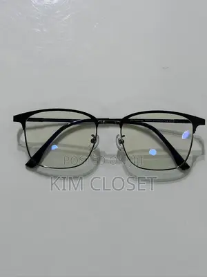 Transparent Eye Lens