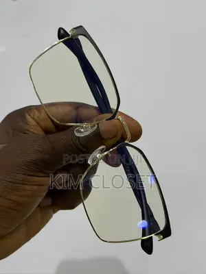 Transparent Eye Lens