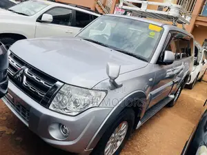 Mitsubishi Pajero V80 3.0 VR-I 2013 Silver