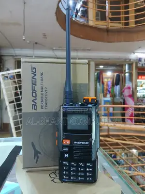 Bao Feng Portable Multi-Band Transceiver/Walkie Talkie/Radio Call