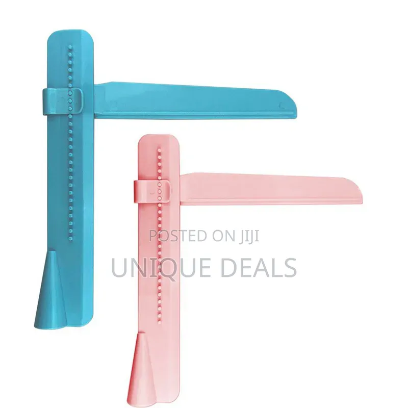 Plastic Adjustable Cake Scrapers