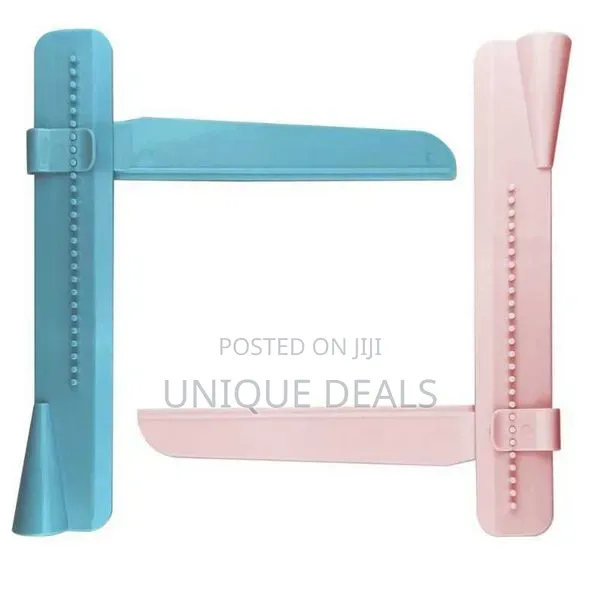 Plastic Adjustable Cake Scrapers