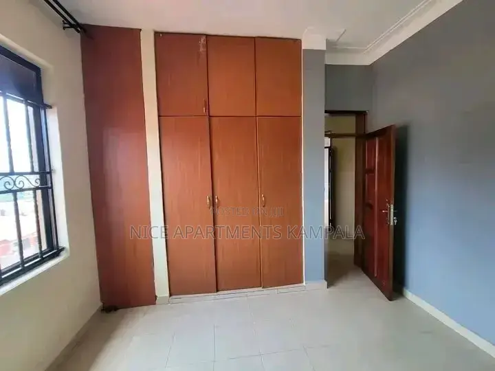 3bdrm Duplex in Muyenga, Central Division for rent