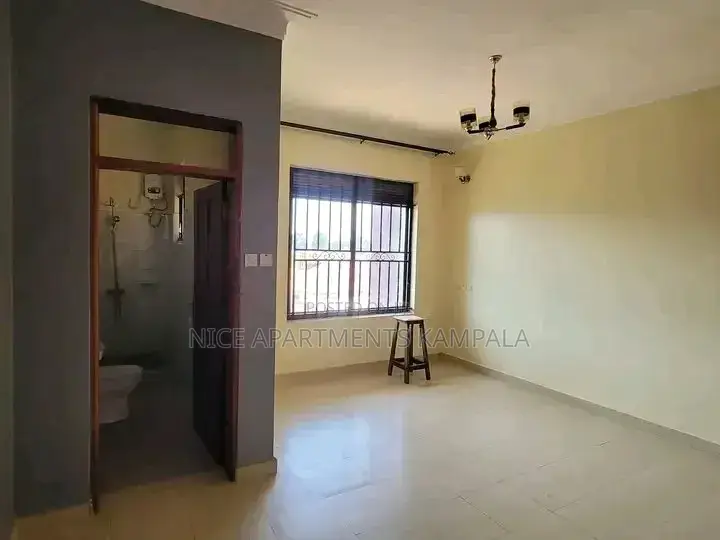3bdrm Duplex in Muyenga, Central Division for rent