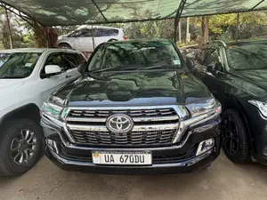 Toyota Land Cruiser Prado 2013 Black