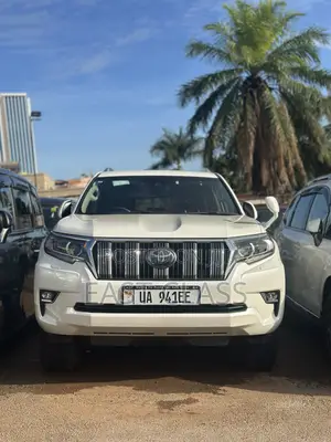 Toyota Land Cruiser 4.6 V8 AX G Selection 2019 White