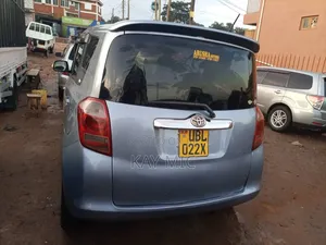 Toyota Ractis 2007 Gray
