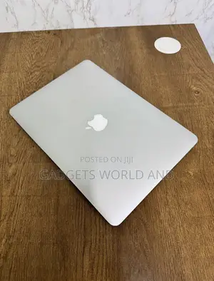 Laptop Apple MacBook Air 2017 8GB Intel Core i5 SSD 256GB