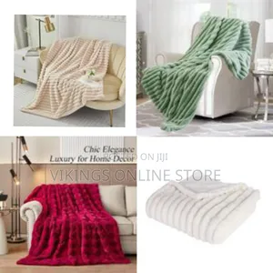 Luxurious Ribbed Faux Fur Throw Blanket (100 X 160cm) - Multicolor