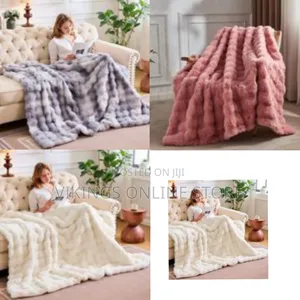 Elegant Faux Fur Throw Blanket (153x203cm) - Multicolor