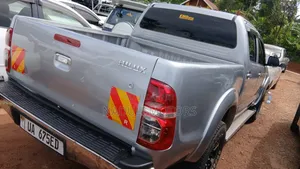 Toyota Hilux 2008 Silver