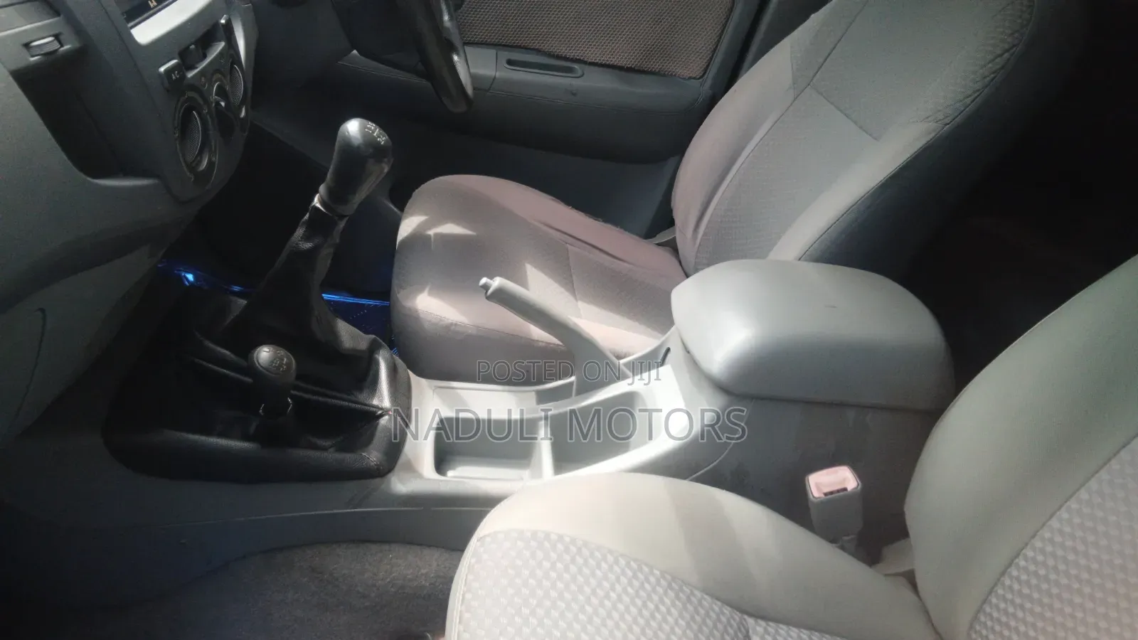 Toyota Hilux 2008 Silver