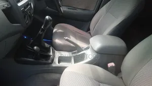 Toyota Hilux 2008 Silver