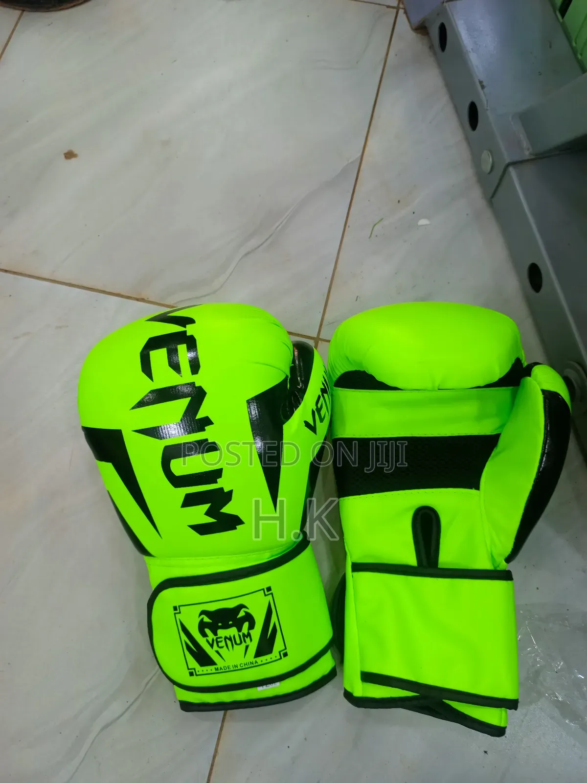 Sparing Professional Training Boxing Gloves for Both Kid's and Adults