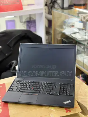 Laptop Lenovo ThinkBook 15 8GB Intel Core i5 HDD+SSD 500GB