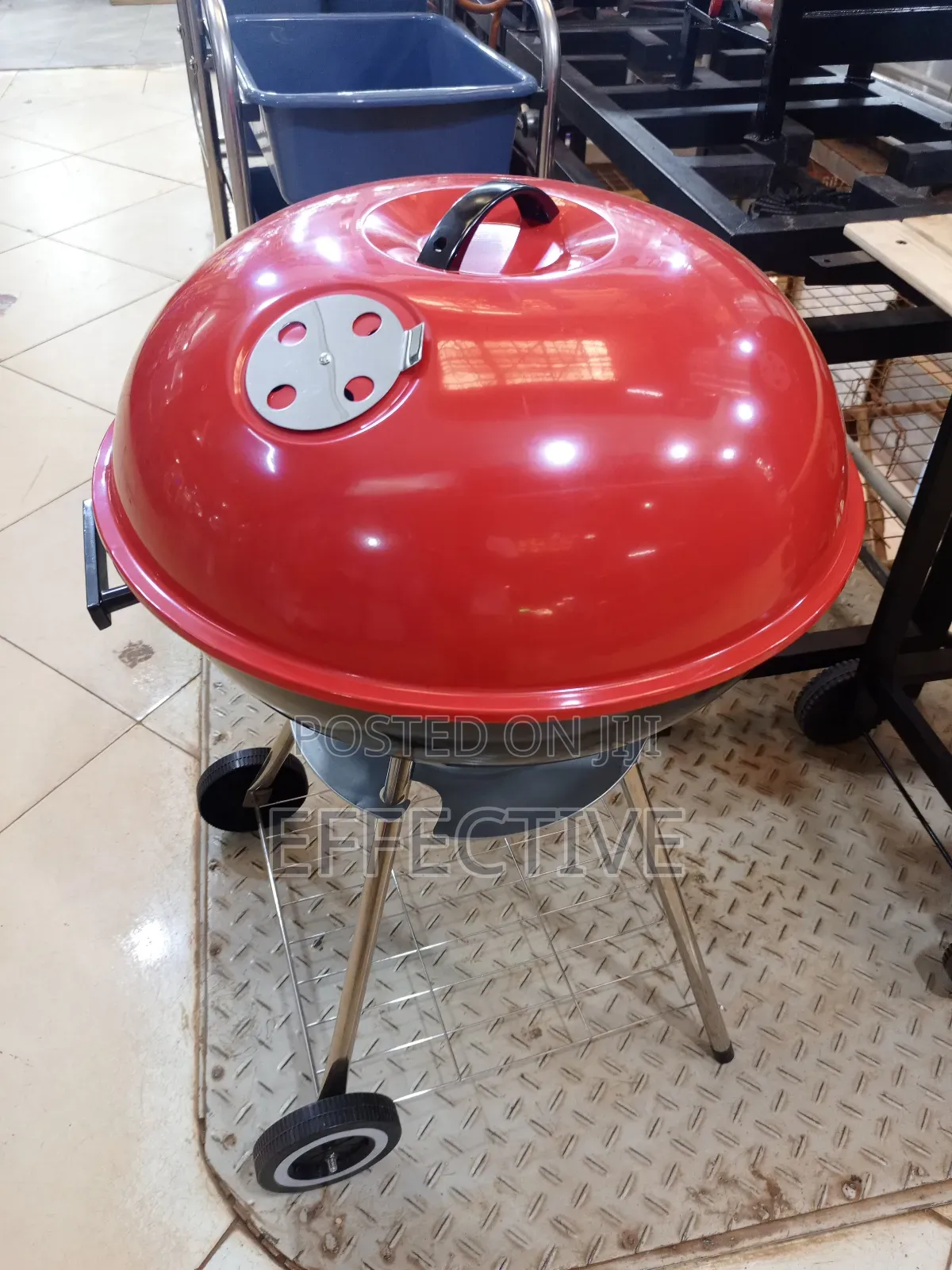 Portable Round Charcoal Kettle Barbecue Grill.