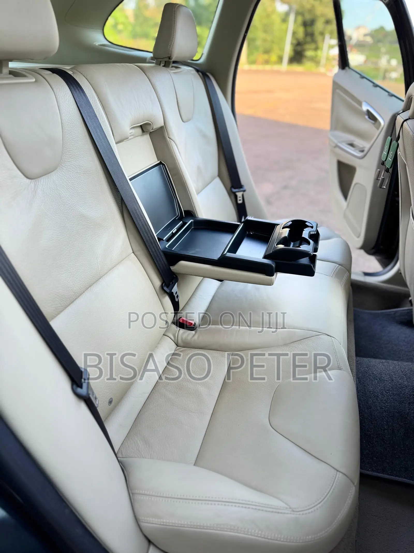 Volvo XC60 2013 Gray