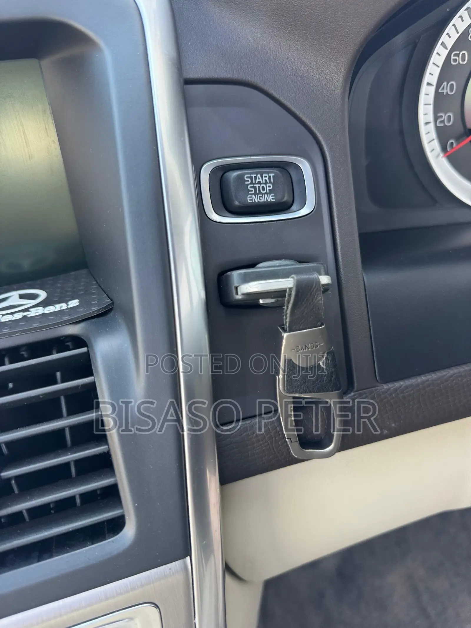 Volvo XC60 2013 Gray