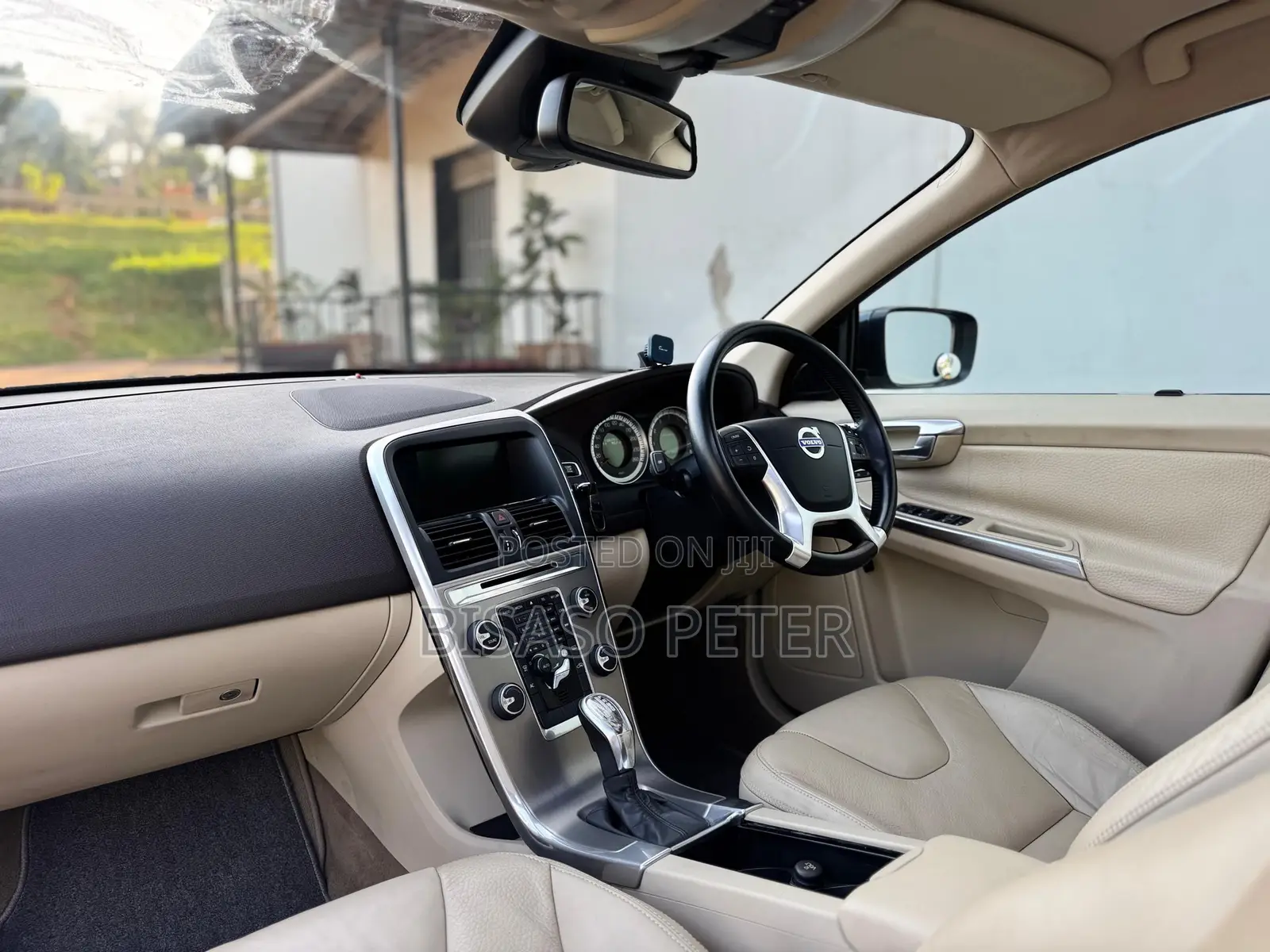 Volvo XC60 2013 Gray