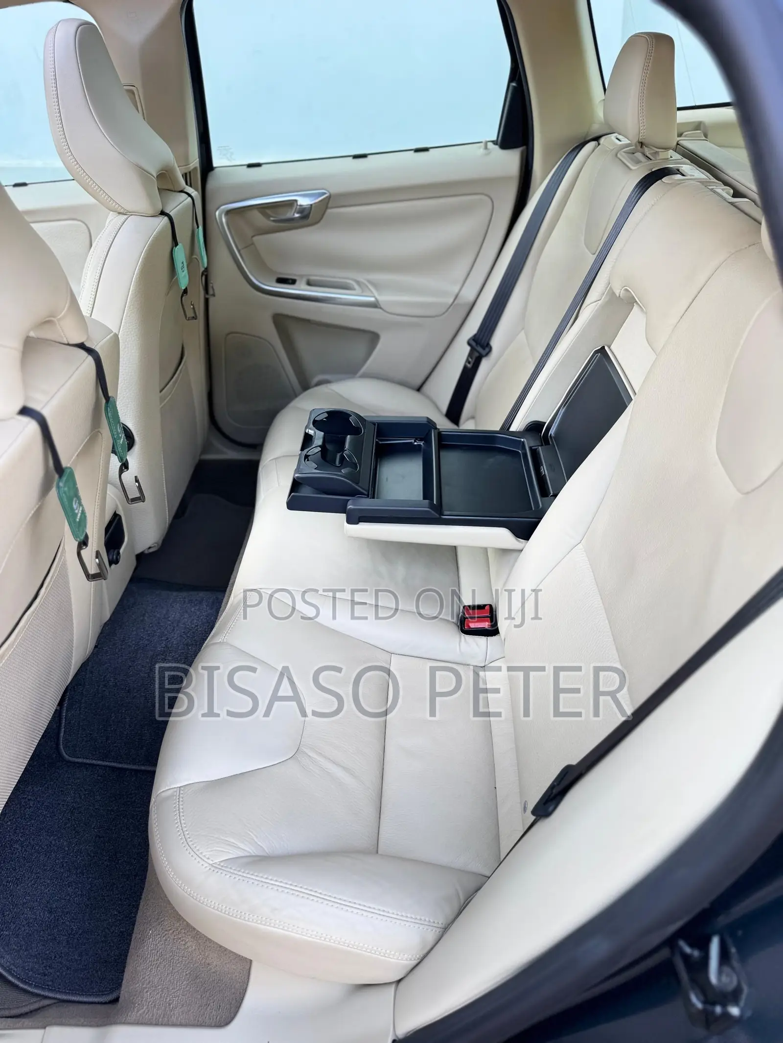 Volvo XC60 2013 Gray