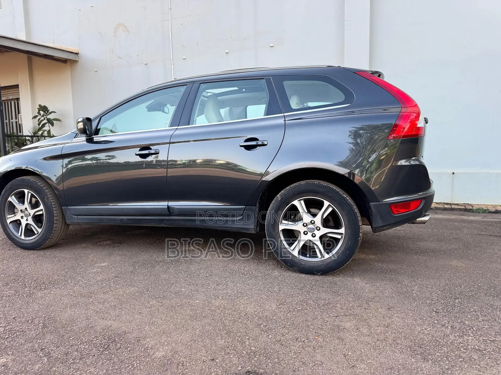 Volvo XC60 2013 Gray